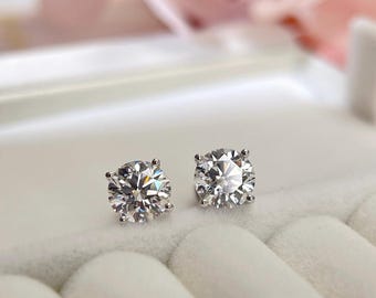 2 CT Lab Grown Diamond Stud Earrings: IGI Certified, D VVS2, 14K Gold