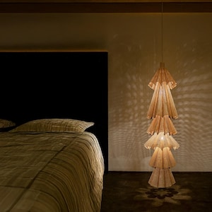 Boho Cane Chandelier – Handmade Rattan Hanging Light for Eco-Friendly Home Decor. Wicker Light Fixture for Cozy Interiors.