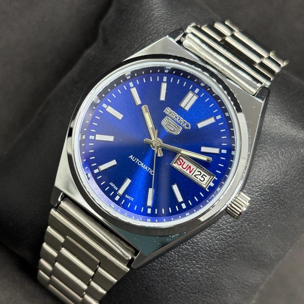 Vintage Refurbished Seiko 5 Automatic Day/Date Japan Men's Wrist Watch