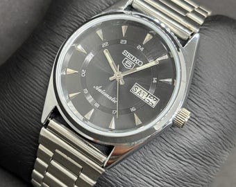 Vintage Refurbished Seiko 5 Automatic Day/Date Japan Men's Wrist Watch