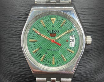 Vintage Refurbished Seiko 5 Automatic Day/Date Japan Men's Wrist Watch