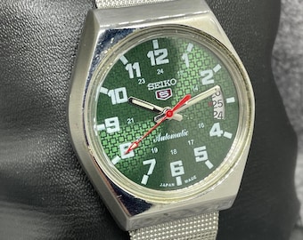 Vintage Refurbished Seiko 5 Automatic Day/Date Japan Men's Wrist Watch
