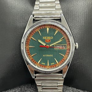 Vintage Refurbished Seiko 5 Automatic Day/Date Japan Men's Wrist Watch