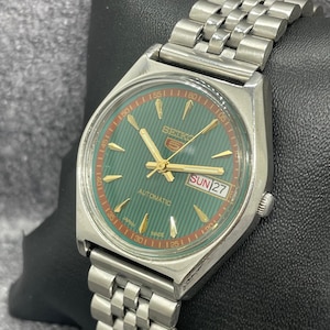 Vintage Refurbished Seiko 5 Automatic Day/Date Japan Men's Wrist Watch