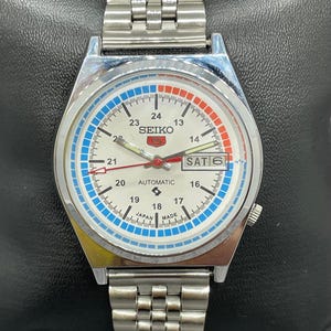 Vintage Refurbished Seiko 5 Automatic Day/Date Japan Men's Wrist Watch