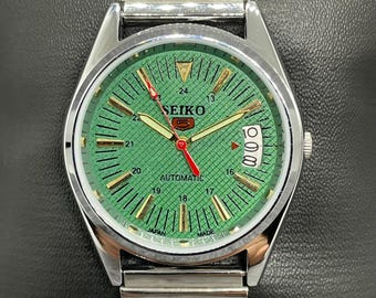 Vintage Refurbished Seiko 5 Automatic Day/Date Japan Men's Wrist Watch