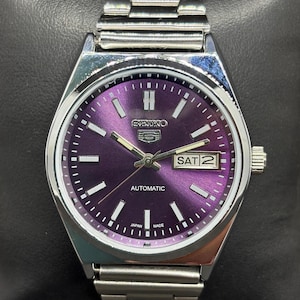 Vintage Refurbished Seiko 5 Automatic Day/Date Japan Men&#39;s Wrist Watch