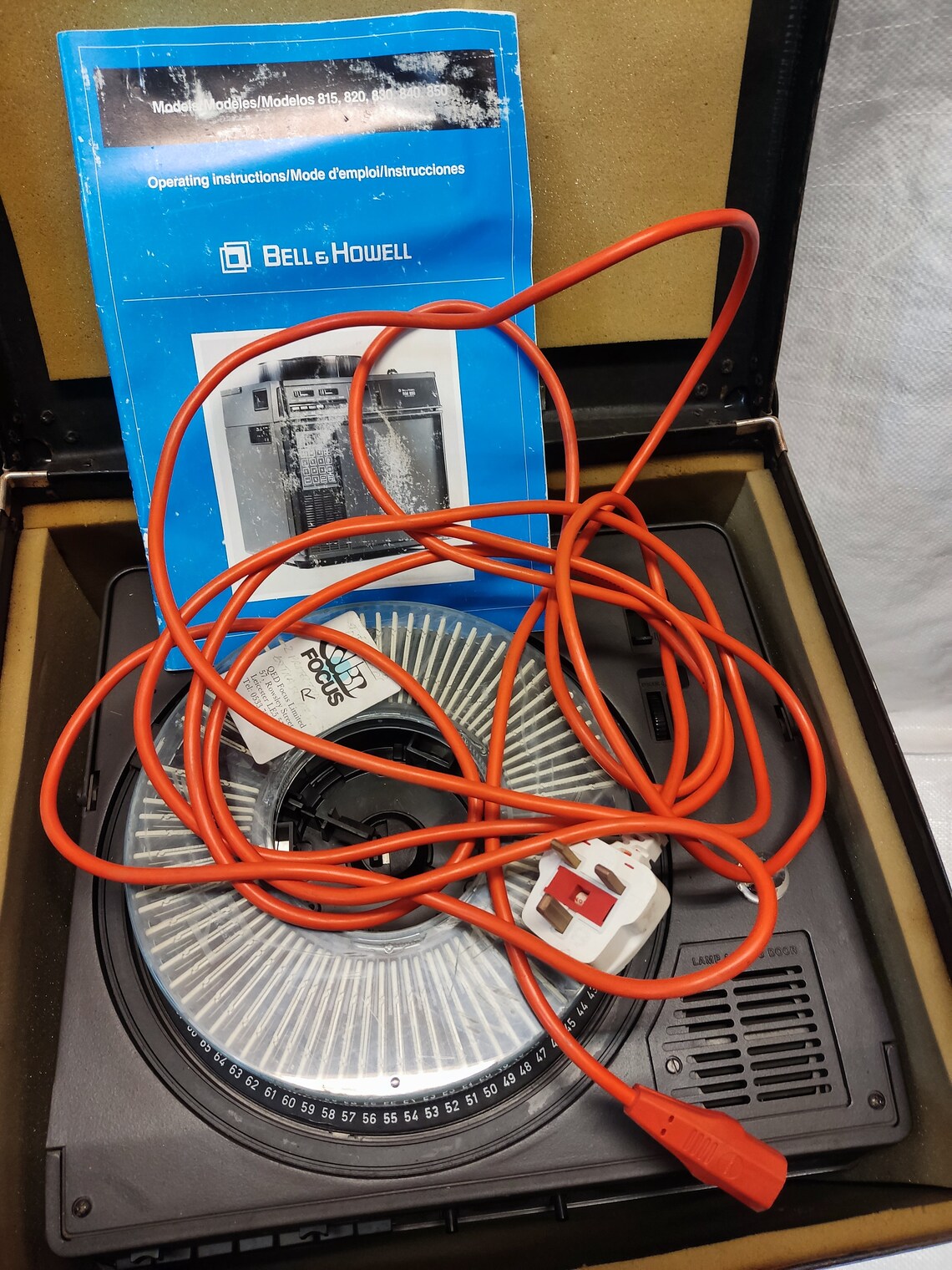 BELL & HOWELL Slide Projector RM 850 Auto-focus, Black With Case - Etsy