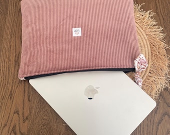 housse pochette ordinateur en velours côtelé