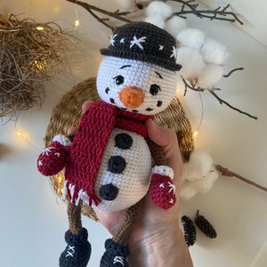Crochet snowman pattern
