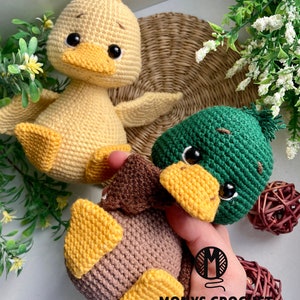 Crochet pattern Duckling, amigurumi ENG, FR, PT, Rus image 1