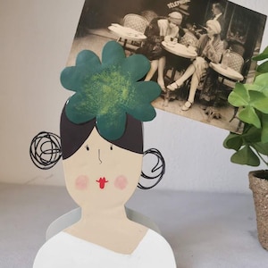 Lady Quadrifoglio – Pinza portafoto decorativa con quadrifoglio, idea regalo portafortuna per maestre, laurea o sfide importanti
