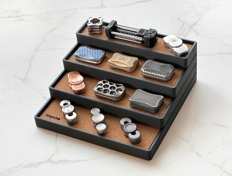 Organizador de exhibición de objetos antiestrés escalonados Traylink™ – Forrado de corcho, impreso en 3D imagen 2