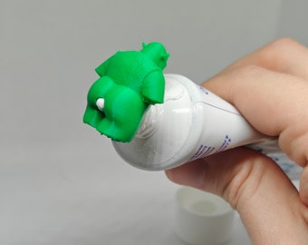 Pezzo di fissaggio del topper per cacca di dentifricio Shrek per tutti i tuoi tubetti di dentifricio