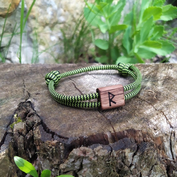 Paracord and Walnut Wood Bracelet, Personalized Bracelet, Wooden