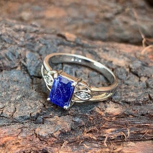 Natural Blue Sapphire Engagement Ring, Dainty Sapphire Ring, Sapphire Jewelry, Blue Gemstone Ring, Birthstone Ring, Birthday Gifts for Her