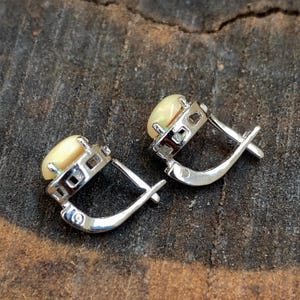 Ethiopian opal stud earrings, Natural fire opal earrings, Vintage fire minimalist earrings for women, AAA Welo opal earrings for her