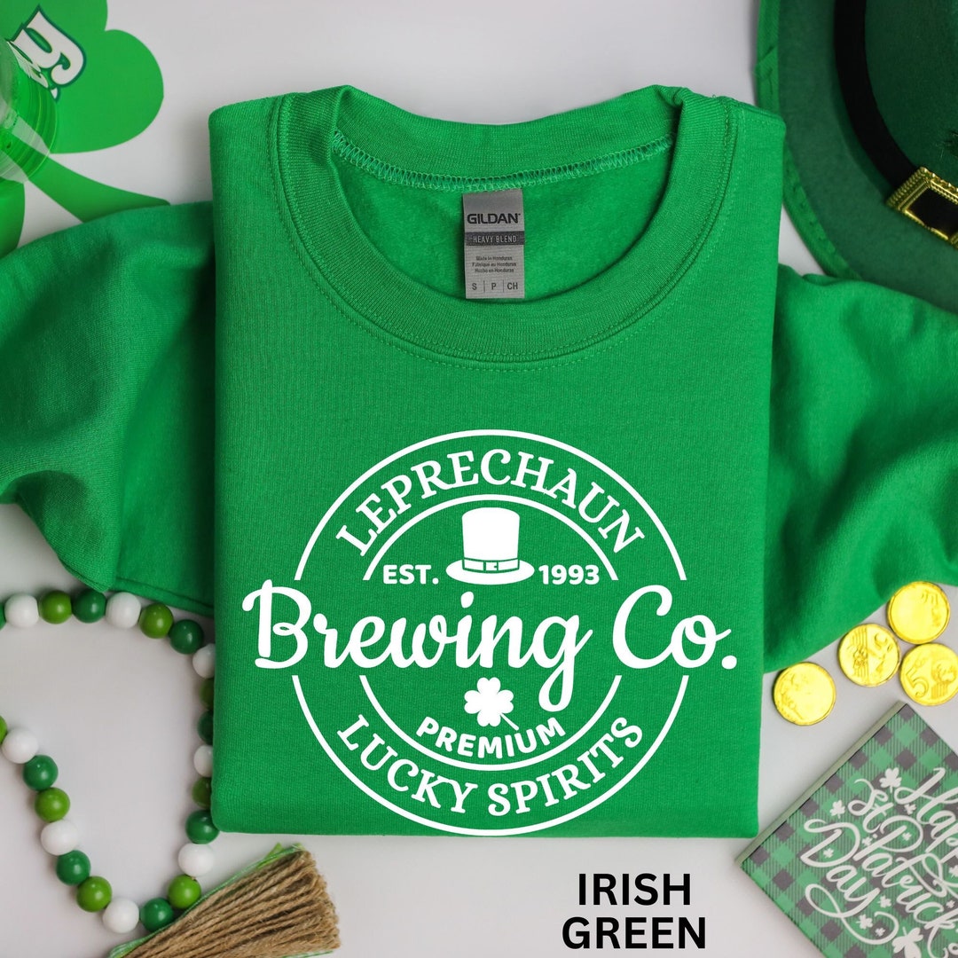 St Patrick's Day Leprechaun Beer Pattern Print Women's Sweatshirt main image 0