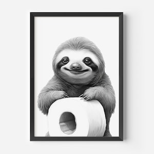 Divertente poster per il bagno: simpatico bradipo con rotolo di carta igienica | Immagine in bianco e nero | Decorazione per il bagno degli ospiti | Divertente motivo per il bagno