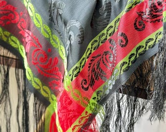 Handmade Amazigh Scarf – Moroccan Kdib Black Shawl – Berber Traditional Wrap – Boho Ethnic Scarf – Fringe Festival Shawl