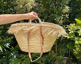 Moroccan Straw Basket with Fringe – Handmade Market Tote – Large Beach Bag – Boho Woven Palm Leaf Bag – Eco Friendly Summer Tote