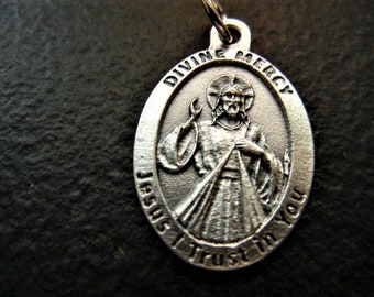 Divine Mercy  - 1 inch Double Sided Medal 1" tall Oval Medal NEW! Made in Italy Pray for Us