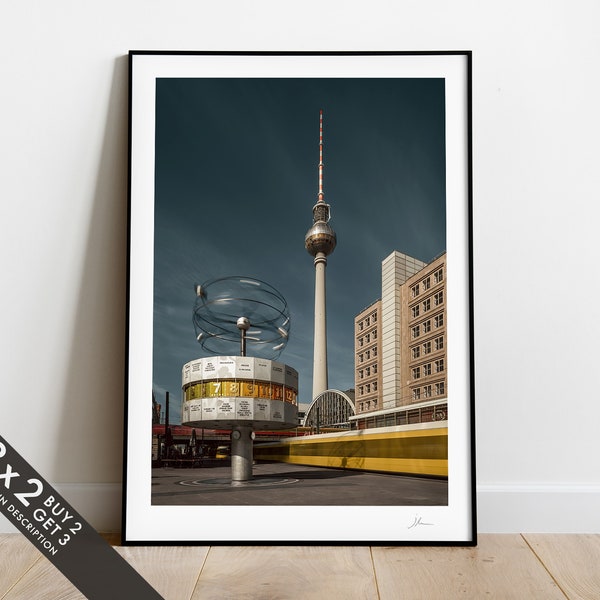 World Time Clock, Berlin Alexanderplatz, Fernsehenturm Photo, Berlin TV Tower