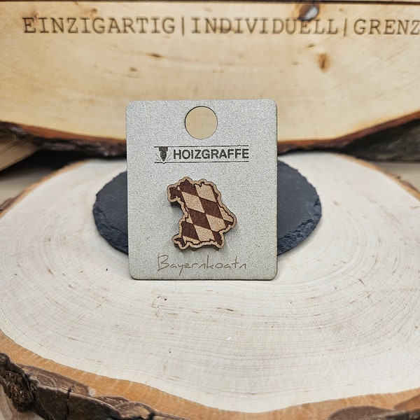 Pin aus Holz, Bayern, Karte, Tracht, Volksfest, Dult, Anstecker, Holzaccessoires, Hochzeit, Dirndl, Lederhose, Junggesellenabschied