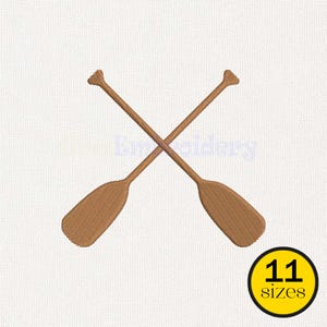 Peut inclure: Deux rames marron croisées, symbole de navigation et de sports nautiques, sur fond blanc texturé. Un cercle jaune avec le texte "11 tailles" est en bas à droite.