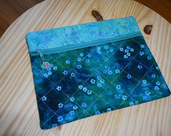 Quilted Cross Stitch Project Bag | 11" x13" - Teal Forget-Me-Nots