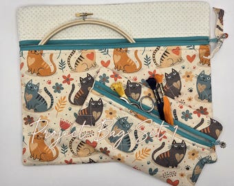 Bolsa acolchada para proyectos de punto de cruz / 28 x 33 cm – Organizador con cremallera