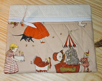 Kreuzstich gequiltete Projekttasche 13 "x 11" Storybook Party - Vintage