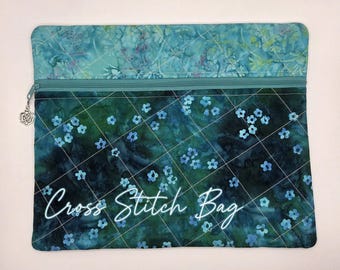 Bolsa acolchada para proyectos de punto de cruz / 28 x 33 cm - Organizador con cremallera