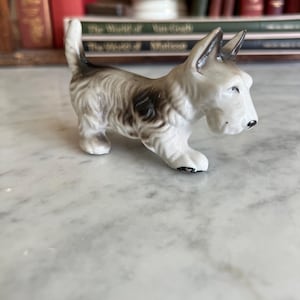 Vintage 1950&#39;s Scottie Dog Figurine – Made in Japan Ceramic Terrier Collectible – Mid Century Porcelain Dog Decor