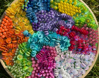Terminé - Cerceau artisanal de 6 pouces brodé de perles 3D à vendre !