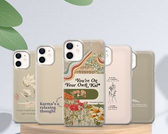 Puede incluir: Cuatro fundas transparentes para teléfono con diferentes diseños florales y de texto. Los diseños incluyen un patrón floral con el texto "You're On Your Own, Kid*" y un patrón floral con el texto "Karma's a relaxing thought".