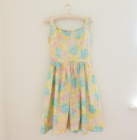 petite pastel dress Vila Petite - Floral Embroidered Maxi Dress - Women - Polyester - 10 US