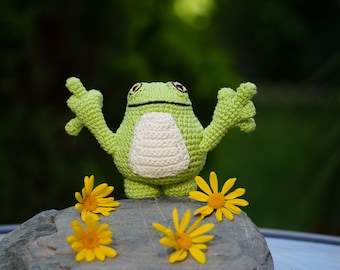 Häkelanleitung für Frog You: Amigurumi Kröte (PDF-Muster)