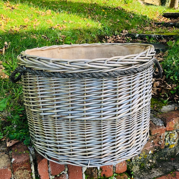 Gorgeous Extra Large Antique Wash Round Willow Log/Storage Basket With Hessian Lining