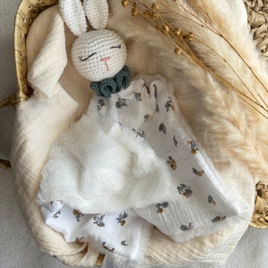 Doudou personnalisé lapin Lison crochet Doudou personnalisé Doudou crochet Cadeau naissance Doudou bébé image 3