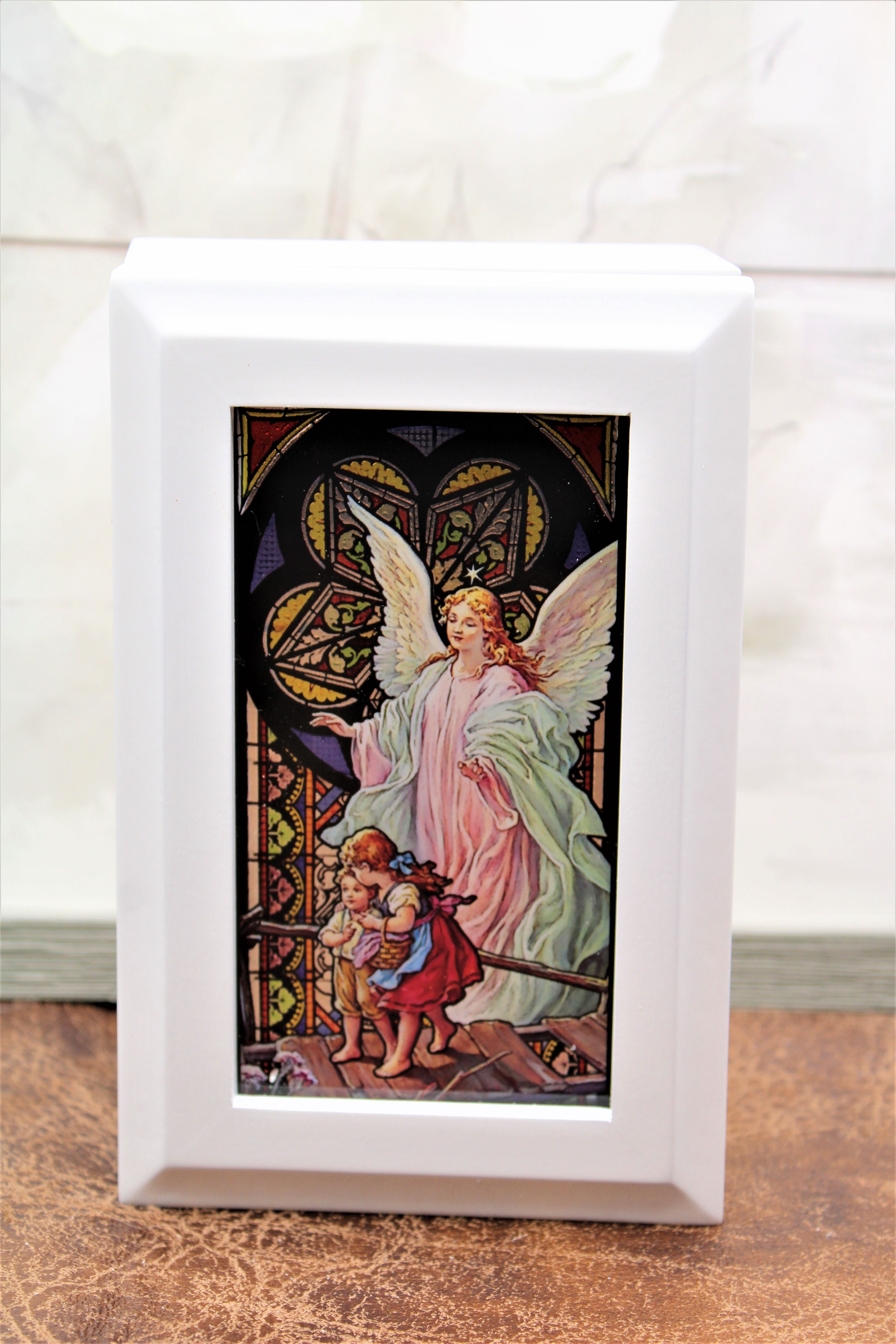 Loyzcy Guardian Angel Gifts For Women, Christening Gifts For Girls, Prayer Angel Statue And Figurines, Angel Wings Ornament, First Communion Gift For