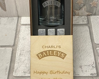 Gepersonaliseerd Baileys-glas, Baileys-cadeauset met huiveringwekkende stenen.