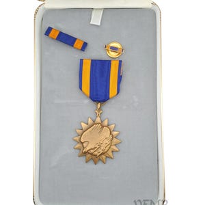 Air Medal with case