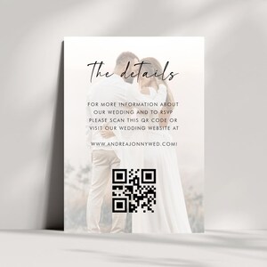 Carte de cadre photo blanche minimaliste, modèle de carte de détails de mariage de code QR de photo personnalisée délavée à la lumière modifiable, téléchargement immédiat modifiable
