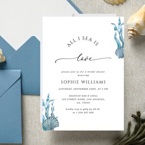 Invitación para despedida de soltera con conchas y algas, plantilla editable de estilo náutico costero, invitación para despedida de soltera playera, diseño "All I Sea Is Love"