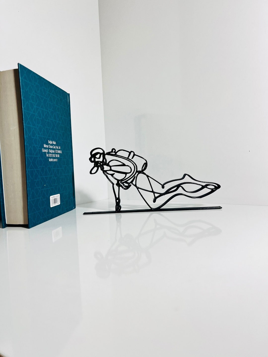 Scuba Diver/ Minimalist Art Sculpture/ Underwater Diving Customized