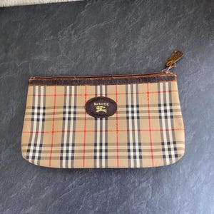 Burberrys – Vintage Nova Check Cosmetic Pouch