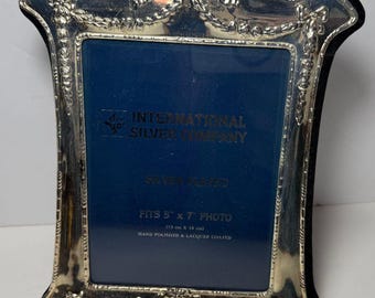 Vintage International Silver Company 5" x 7" Silver Plated Picture Frame