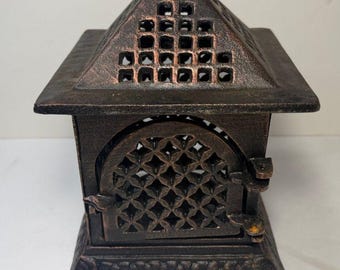 Vintage Japanese Style Heavy Cast Iron Garden Lantern Pagoda Candle 9" Tall