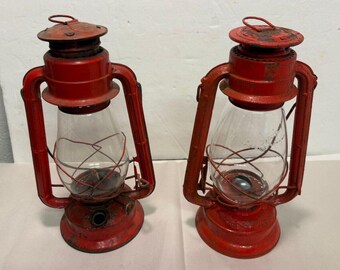 Lot of 2 Oil Lanterns Dietz Junior Hong Kong & Winged Wheel Japan
